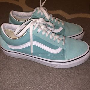 TEAL VANS